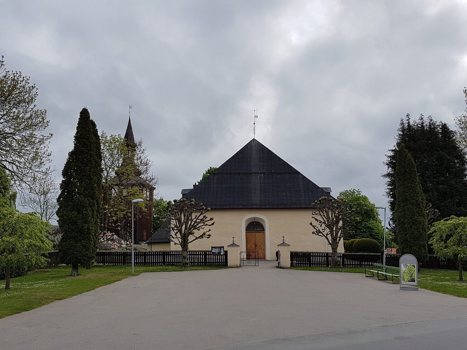 Kyrkis